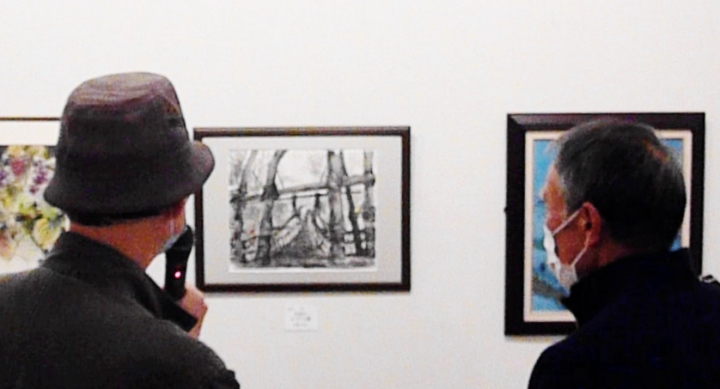 講評を聞く会員