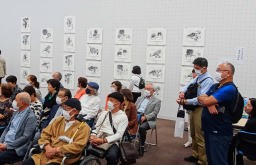 鳶尾小学校学童の作品　会場