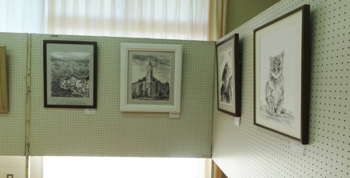 工作室前　さがみ墨彩会