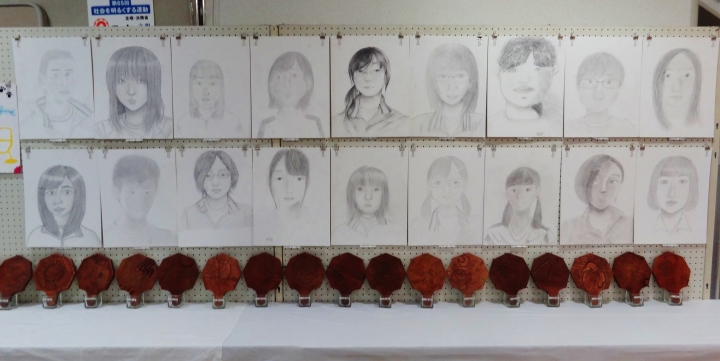 会場景　１階廊下